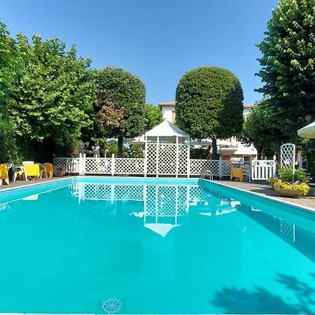 Hotel Garden B&B Marotta Dış mekan fotoğraf