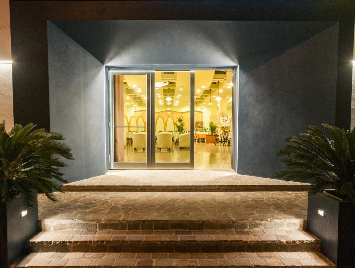 Hotel Garden B&B Marotta Dış mekan fotoğraf