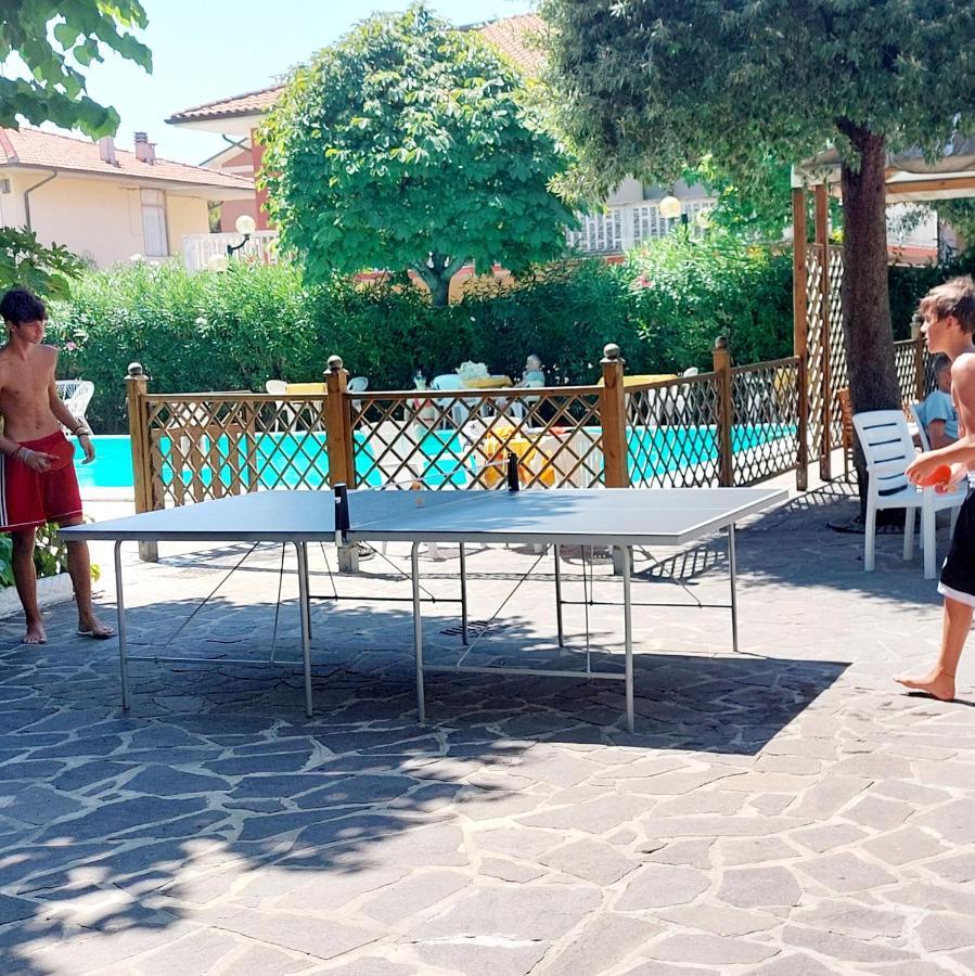 Hotel Garden B&B Marotta Dış mekan fotoğraf